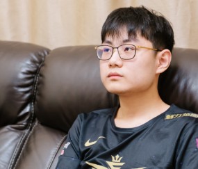 壹号-包含Rookie爆冷击败美国队，惊险取胜引爆全场！的词条