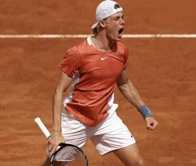 壹号-纳达尔回归赛场，高光表现首场状态亮眼，热火观众沸腾！的简单介绍