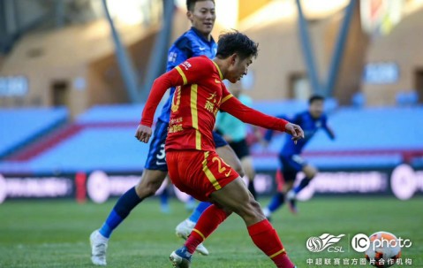 壹号-游泳大师赛焦点战：燕山雄狮队翻盘关中雷豹队，外线火力全开。定海神针仍在(世界游泳大师赛)