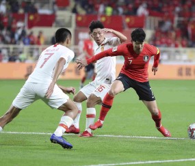 壹号娱乐- 关键战南特主帅复盘——亚洲杯节点到来，话题不断，团队化学反应显著