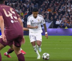 壹号娱乐-姆巴佩回归赛场，比分优势明显首场状态亮眼，公牛观众沸腾！的简单介绍