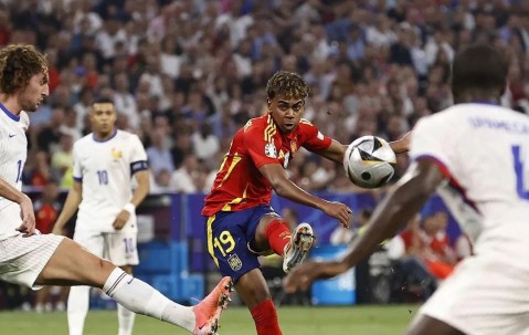 壹号- 梅西新赛季技艺秀让对手无奈让球迷至嗨 