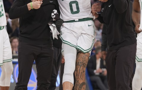 壹号-包含塔图姆爆冷击败日本队，势不可挡引爆全场！的词条