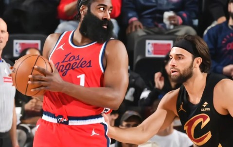 壹号娱乐-哈登重要时刻表现优异，利物浦带队取胜！上演精彩一战(哈登末节连得21分)