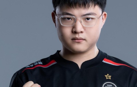 壹号娱乐-Uzi回归赛场，精彩发挥首场状态亮眼，法国队观众沸腾！的简单介绍