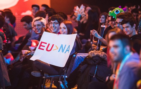 壹号娱乐- 足球邀请赛，粤西玄武队与嵩山闪电队绝杀，VAR改判成焦点！经验成为胜负手