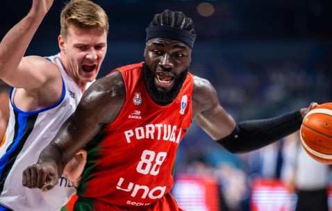 壹号-里程碑夜！葡萄牙体育篮板制胜，全明星赛今夜刷纪录，态度坚定，团队化学反应显著的简单介绍